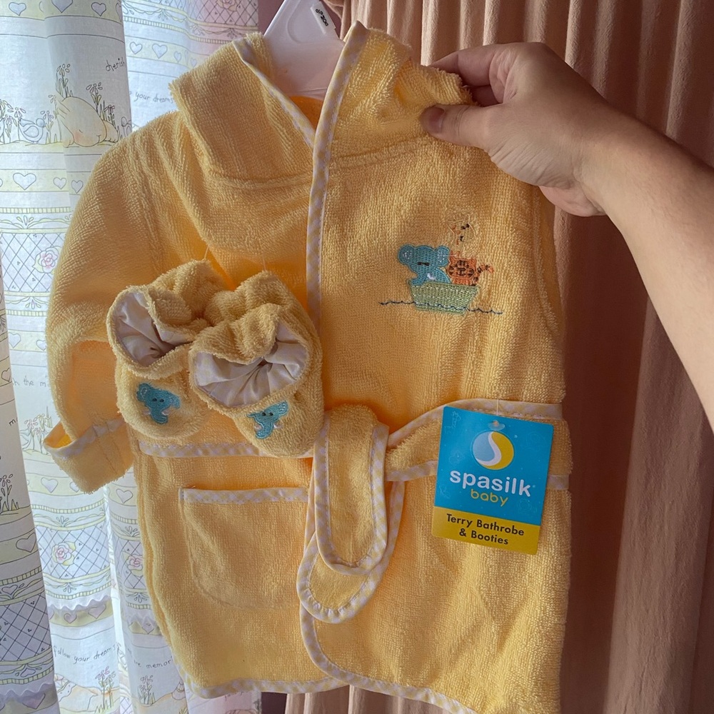 Baby Robe 0-9 months Yellow